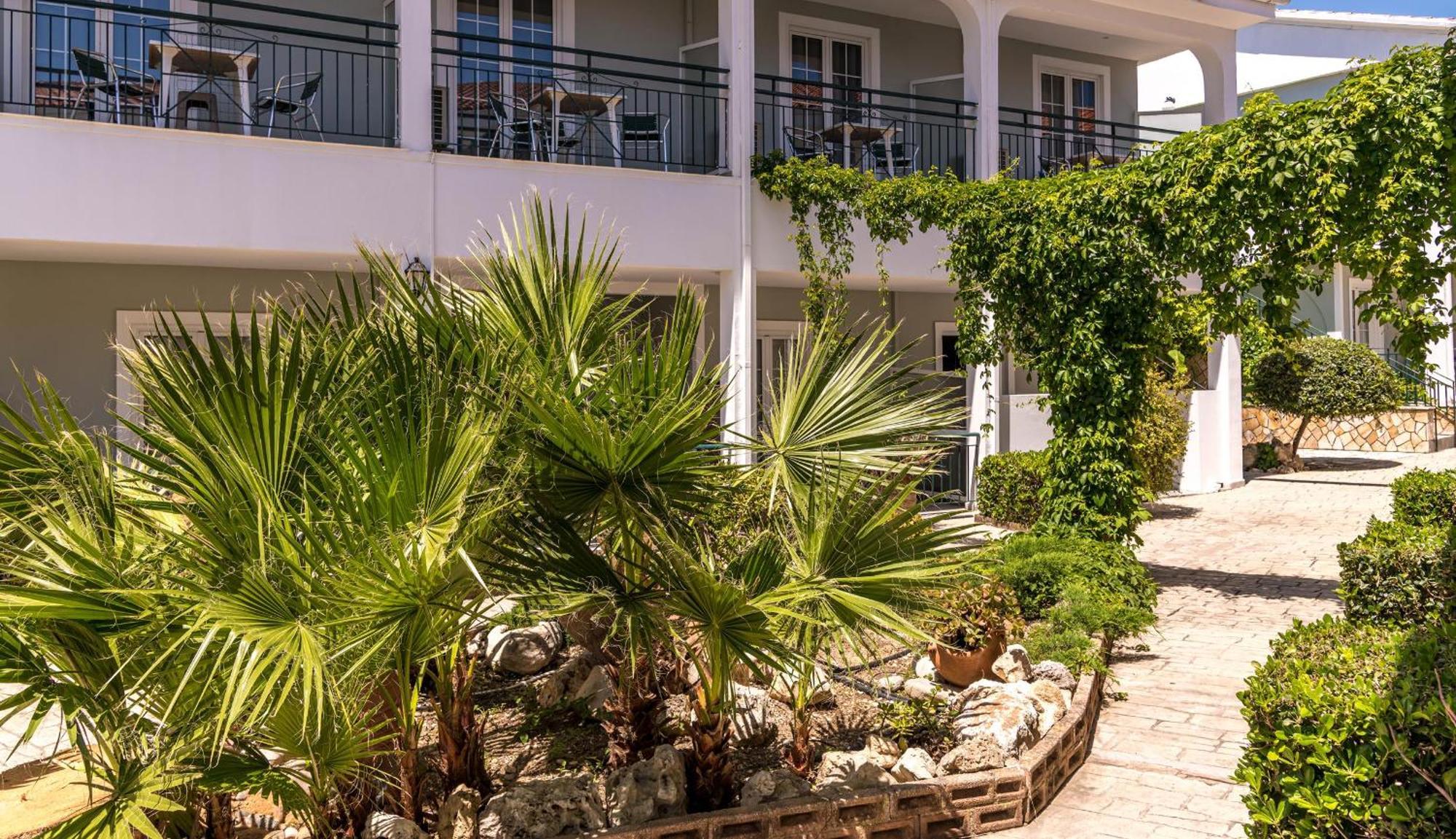 Sofia'S Hotel Kalamaki  Exterior photo